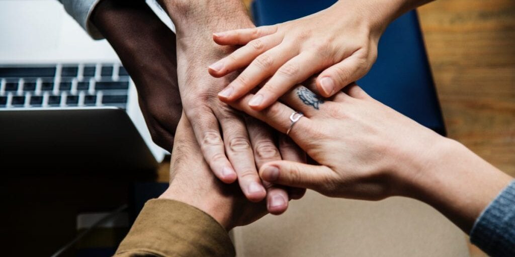 hands-all-in-team